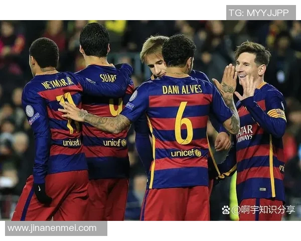 巴萨后卫足球明星的成长之路与辉煌成就解析